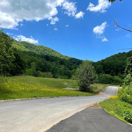 Misty Mountain Retreat Vila Sevierville Exterior foto